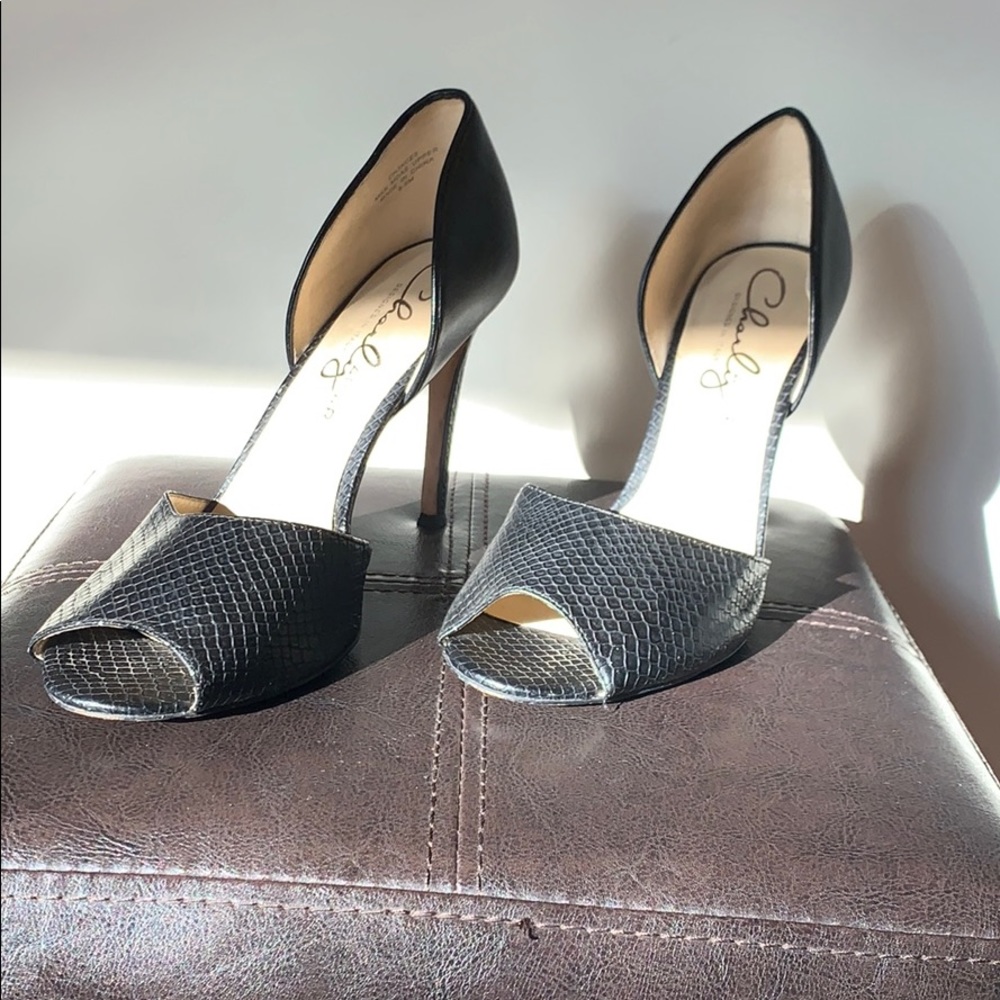 Black patterned heels 8.5